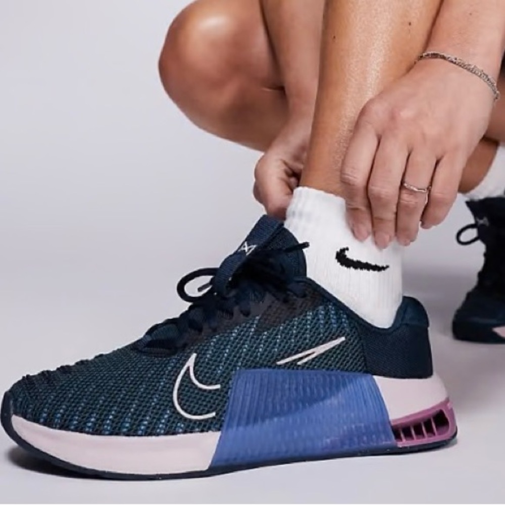 Nike Metcon 9 Women's Armory Navy and Pink Athletic Shoes